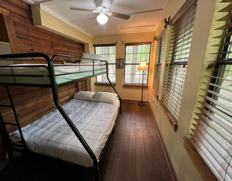Photo inspiration: Visual Reference: Georgia Cabin Rentals Pine Log Large Full Size Cabins